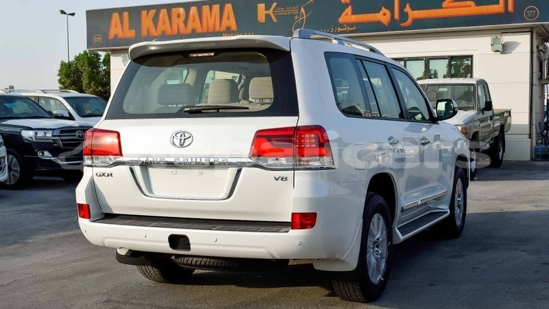 Big with watermark toyota land cruiser bagmati import dubai 2793