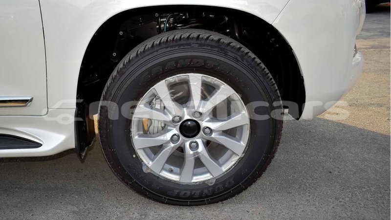 Big with watermark toyota land cruiser bagmati import dubai 2793
