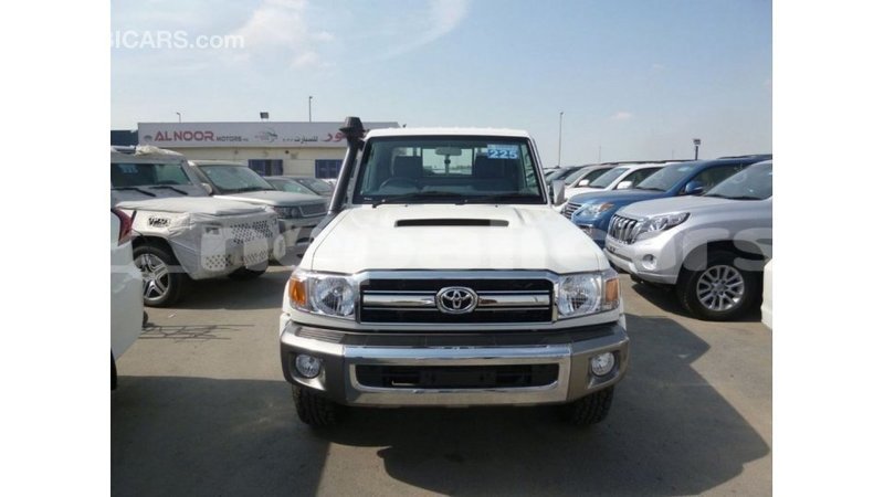 Big with watermark toyota land cruiser bagmati import dubai 2799