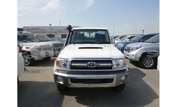 Buy Import Toyota Land Cruiser White Car in Import - Dubai in Bagmati Buy Import Toyota Land Cruiser White Car in Import - Dubai in Bagmati
