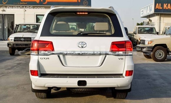 Buy Import Toyota Land Cruiser White Car in Import - Dubai in Bagmati Buy Import Toyota Land Cruiser White Car in Import - Dubai in Bagmati
