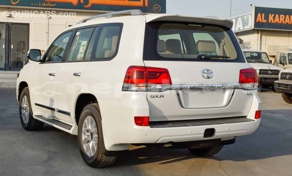 Buy Import Toyota Land Cruiser White Car in Import - Dubai in Bagmati Buy Import Toyota Land Cruiser White Car in Import - Dubai in Bagmati