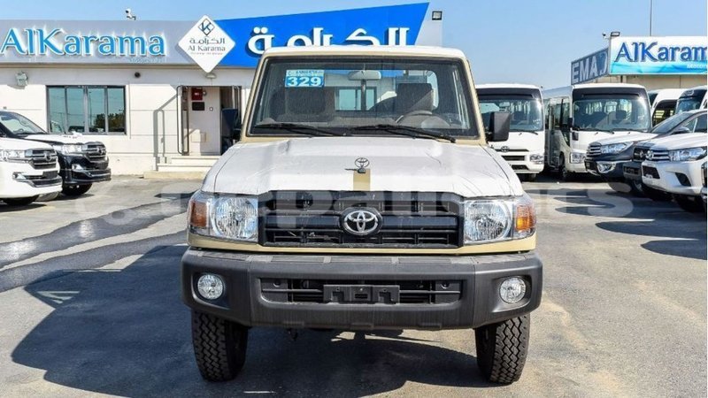 Big with watermark toyota land cruiser bagmati import dubai 2804