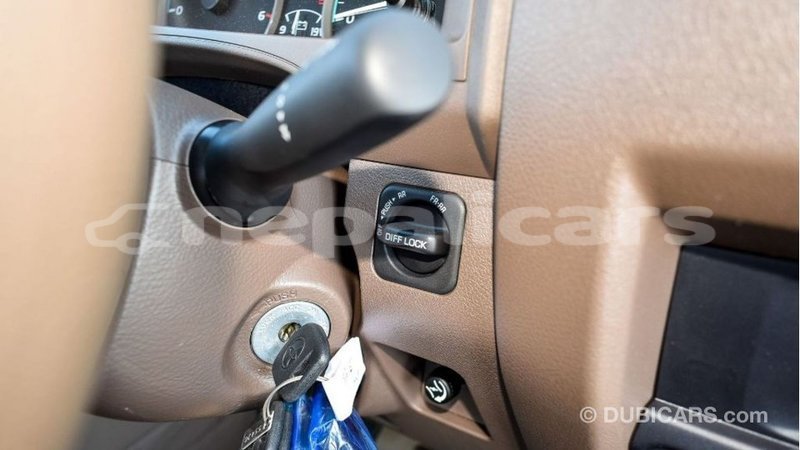 Big with watermark toyota land cruiser bagmati import dubai 2804