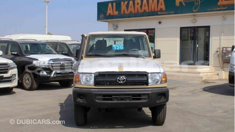 Big with watermark toyota land cruiser bagmati import dubai 2807