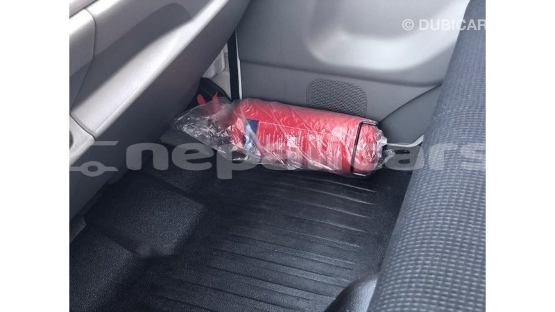 Big with watermark mitsubishi carisma bagmati import dubai 2818