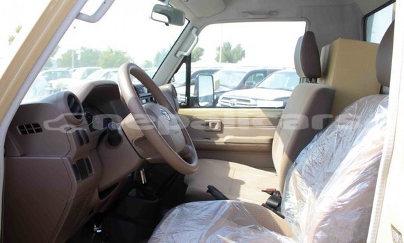 Buy Import Toyota Land Cruiser Beige Car in Import - Dubai in Bagmati Buy Import Toyota Land Cruiser Beige Car in Import - Dubai in Bagmati