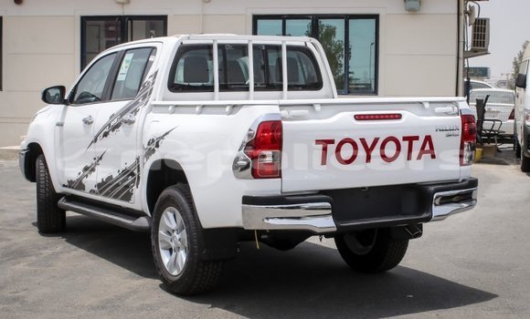 Buy Import Toyota Hilux White Car in Import - Dubai in Bagmati Buy Import Toyota Hilux White Car in Import - Dubai in Bagmati