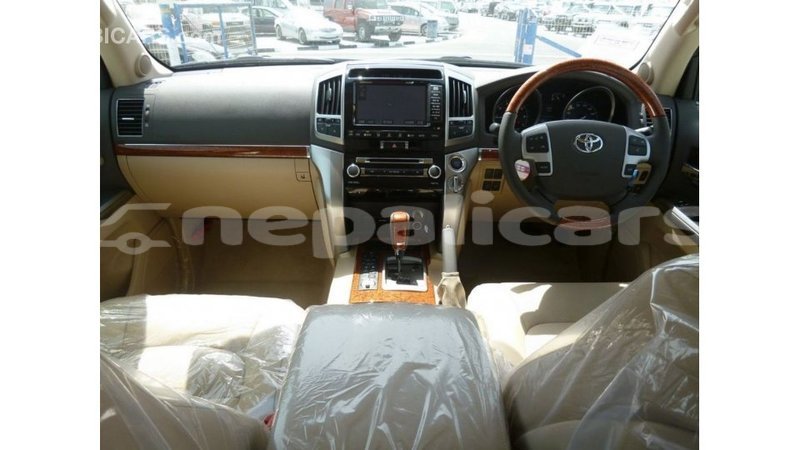 Big with watermark toyota land cruiser bagmati import dubai 2829