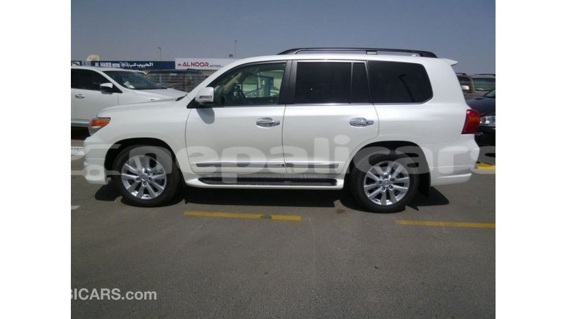 Big with watermark toyota land cruiser bagmati import dubai 2829