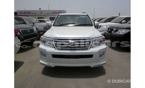 Buy Import Toyota Land Cruiser White Car in Import - Dubai in Bagmati Buy Import Toyota Land Cruiser White Car in Import - Dubai in Bagmati