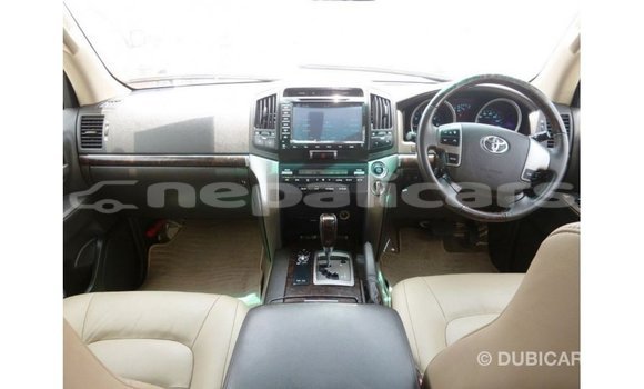 Buy Import Toyota Land Cruiser White Car in Import - Dubai in Bagmati Buy Import Toyota Land Cruiser White Car in Import - Dubai in Bagmati