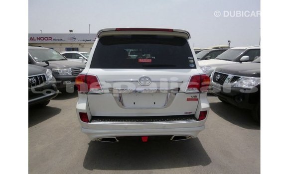 Buy Import Toyota Land Cruiser White Car in Import - Dubai in Bagmati Buy Import Toyota Land Cruiser White Car in Import - Dubai in Bagmati