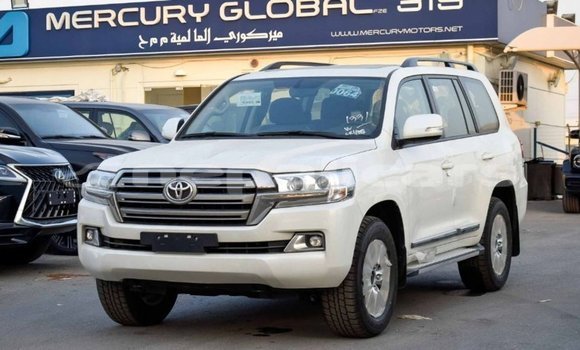 Buy Import Toyota Land Cruiser White Car in Import - Dubai in Bagmati Buy Import Toyota Land Cruiser White Car in Import - Dubai in Bagmati