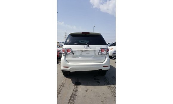 Buy Import Toyota Fortuner White Car in Import - Dubai in Bagmati Buy Import Toyota Fortuner White Car in Import - Dubai in Bagmati