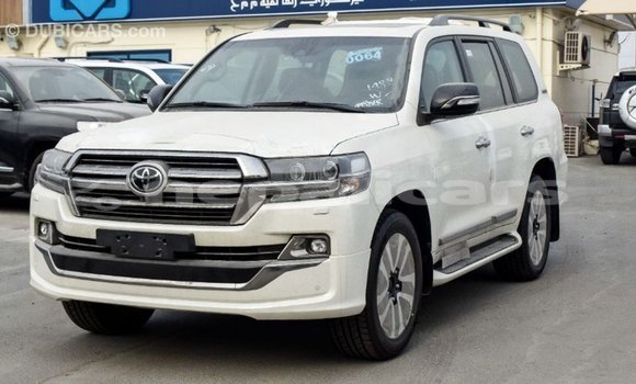 Buy Import Toyota Land Cruiser White Car in Import - Dubai in Bagmati Buy Import Toyota Land Cruiser White Car in Import - Dubai in Bagmati