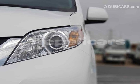 Buy Import Toyota Sienna White Car in Import - Dubai in Bagmati Buy Import Toyota Sienna White Car in Import - Dubai in Bagmati
