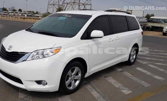Buy Import Toyota Sienna White Car in Import - Dubai in Bagmati Buy Import Toyota Sienna White Car in Import - Dubai in Bagmati