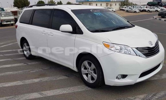 Buy Import Toyota Sienna White Car in Import - Dubai in Bagmati Buy Import Toyota Sienna White Car in Import - Dubai in Bagmati