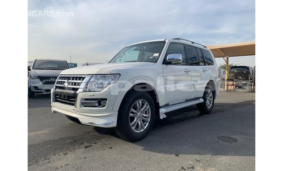 Buy Import Mitsubishi Pajero White Car in Import - Dubai in Bagmati Buy Import Mitsubishi Pajero White Car in Import - Dubai in Bagmati