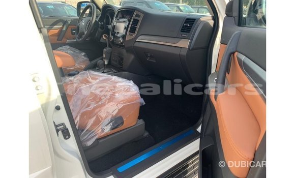 Buy Import Mitsubishi Pajero White Car in Import - Dubai in Bagmati Buy Import Mitsubishi Pajero White Car in Import - Dubai in Bagmati