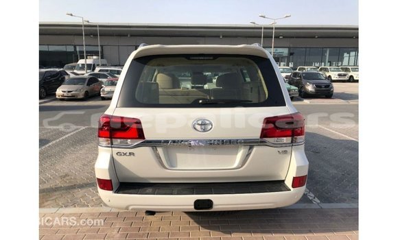 Buy Import Toyota Land Cruiser White Car in Import - Dubai in Bagmati Buy Import Toyota Land Cruiser White Car in Import - Dubai in Bagmati