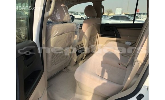 Buy Import Toyota Land Cruiser White Car in Import - Dubai in Bagmati Buy Import Toyota Land Cruiser White Car in Import - Dubai in Bagmati