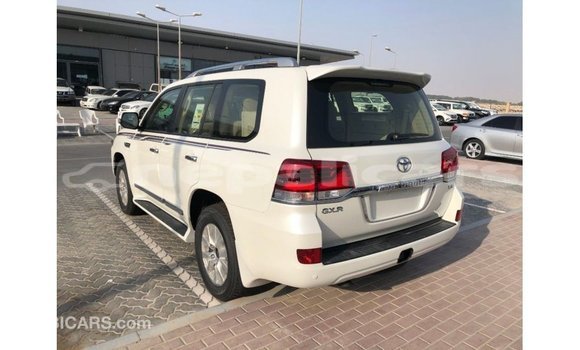 Buy Import Toyota Land Cruiser White Car in Import - Dubai in Bagmati Buy Import Toyota Land Cruiser White Car in Import - Dubai in Bagmati
