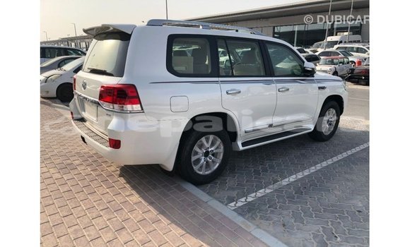 Buy Import Toyota Land Cruiser White Car in Import - Dubai in Bagmati Buy Import Toyota Land Cruiser White Car in Import - Dubai in Bagmati