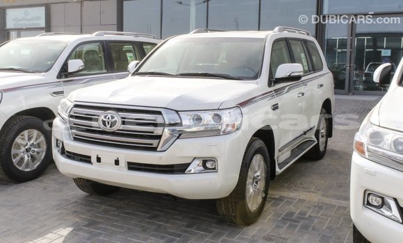 Buy Import Toyota Land Cruiser White Car in Import - Dubai in Bagmati Buy Import Toyota Land Cruiser White Car in Import - Dubai in Bagmati