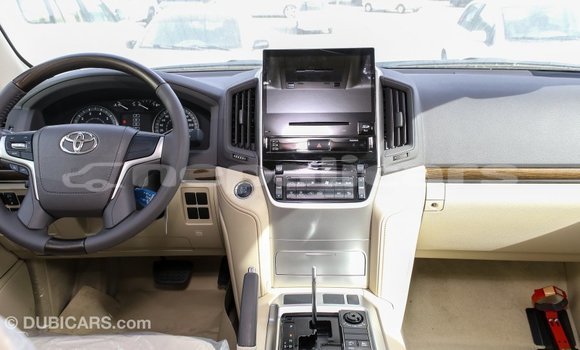Buy Import Toyota Land Cruiser White Car in Import - Dubai in Bagmati Buy Import Toyota Land Cruiser White Car in Import - Dubai in Bagmati