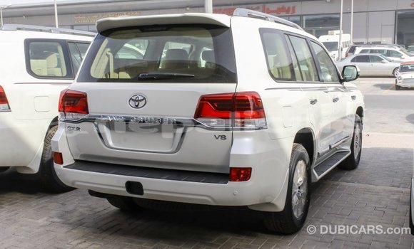 Buy Import Toyota Land Cruiser White Car in Import - Dubai in Bagmati Buy Import Toyota Land Cruiser White Car in Import - Dubai in Bagmati
