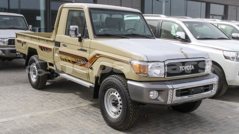 Big with watermark toyota land cruiser bagmati import dubai 2872
