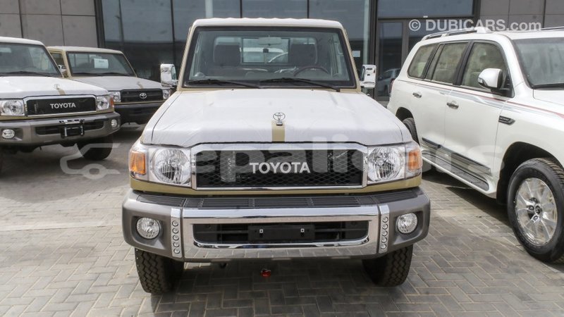 Big with watermark toyota land cruiser bagmati import dubai 2872