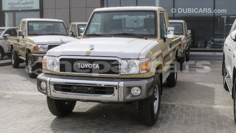 Big with watermark toyota land cruiser bagmati import dubai 2872