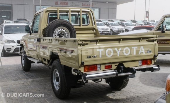 Buy Import Toyota Land Cruiser Beige Car in Import - Dubai in Bagmati Buy Import Toyota Land Cruiser Beige Car in Import - Dubai in Bagmati
