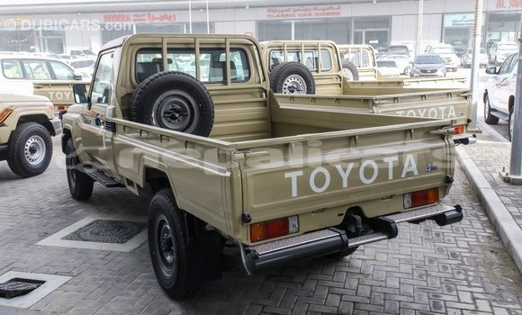Buy Import Toyota Land Cruiser Beige Car in Import - Dubai in Bagmati Buy Import Toyota Land Cruiser Beige Car in Import - Dubai in Bagmati