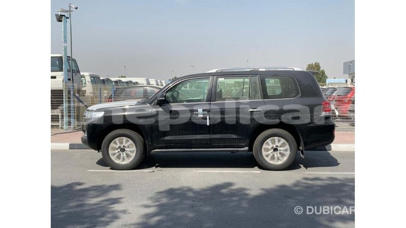 Big with watermark toyota land cruiser bagmati import dubai 2888