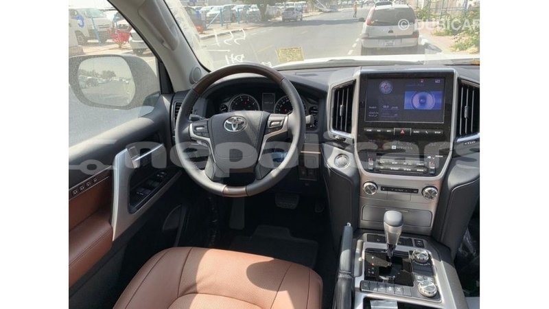 Big with watermark toyota land cruiser bagmati import dubai 2888