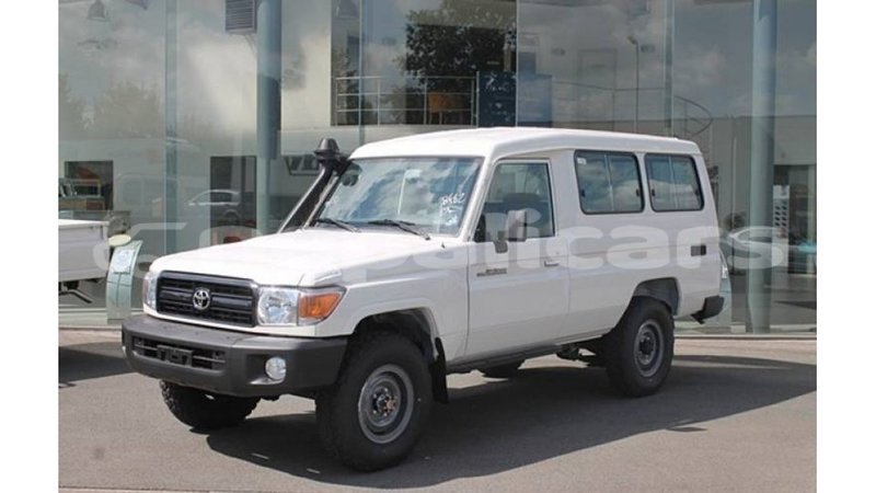 Big with watermark toyota land cruiser bagmati import dubai 2896