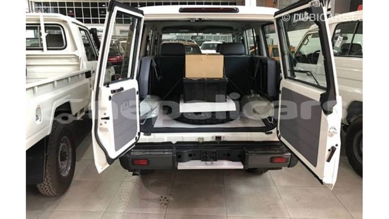 Big with watermark toyota land cruiser bagmati import dubai 2904