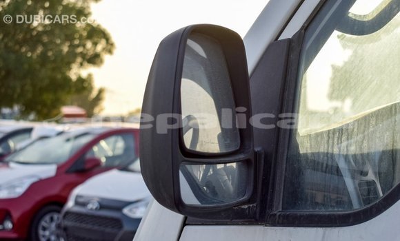 Buy Import Kia Carens White Car in Import - Dubai in Bagmati Buy Import Kia Carens White Car in Import - Dubai in Bagmati