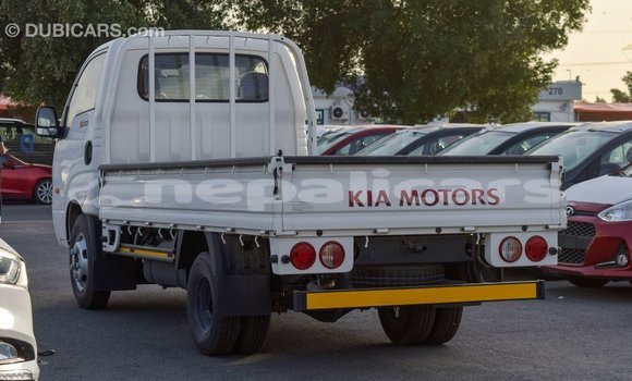 Buy Import Kia Carens White Car in Import - Dubai in Bagmati Buy Import Kia Carens White Car in Import - Dubai in Bagmati