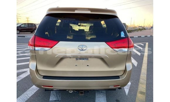 Buy Import Toyota Sienna Other Car in Import - Dubai in Bagmati Buy Import Toyota Sienna Other Car in Import - Dubai in Bagmati