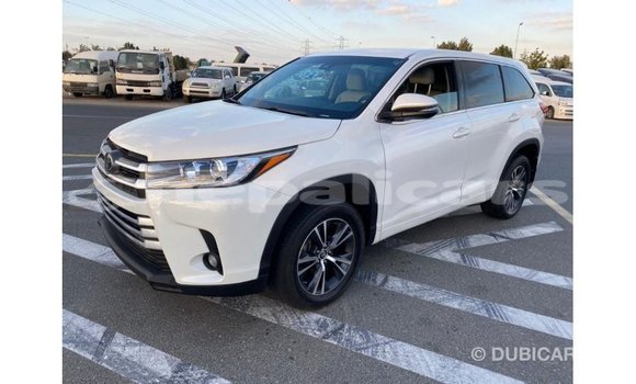 Buy Import Toyota Highlander White Car in Import - Dubai in Bagmati Buy Import Toyota Highlander White Car in Import - Dubai in Bagmati