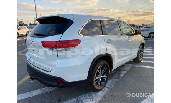 Buy Import Toyota Highlander White Car in Import - Dubai in Bagmati Buy Import Toyota Highlander White Car in Import - Dubai in Bagmati