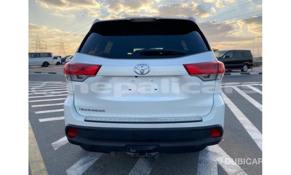 Buy Import Toyota Highlander White Car in Import - Dubai in Bagmati Buy Import Toyota Highlander White Car in Import - Dubai in Bagmati