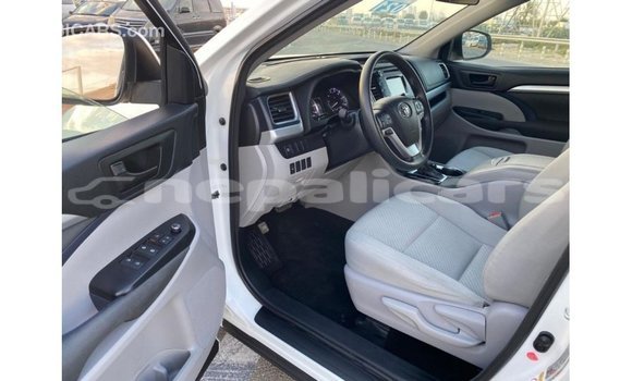 Buy Import Toyota Highlander White Car in Import - Dubai in Bagmati Buy Import Toyota Highlander White Car in Import - Dubai in Bagmati