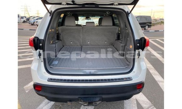Buy Import Toyota Highlander White Car in Import - Dubai in Bagmati Buy Import Toyota Highlander White Car in Import - Dubai in Bagmati