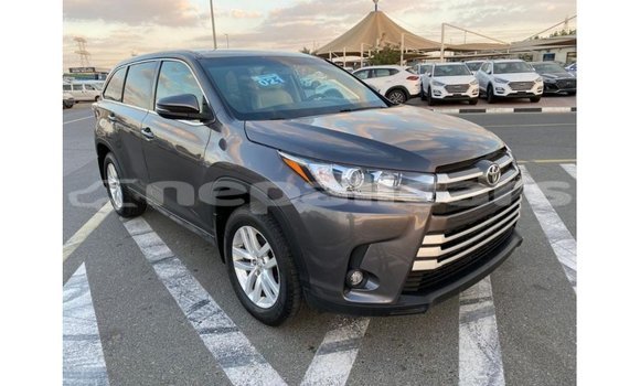 Buy Import Toyota Highlander Other Car in Import - Dubai in Bagmati Buy Import Toyota Highlander Other Car in Import - Dubai in Bagmati